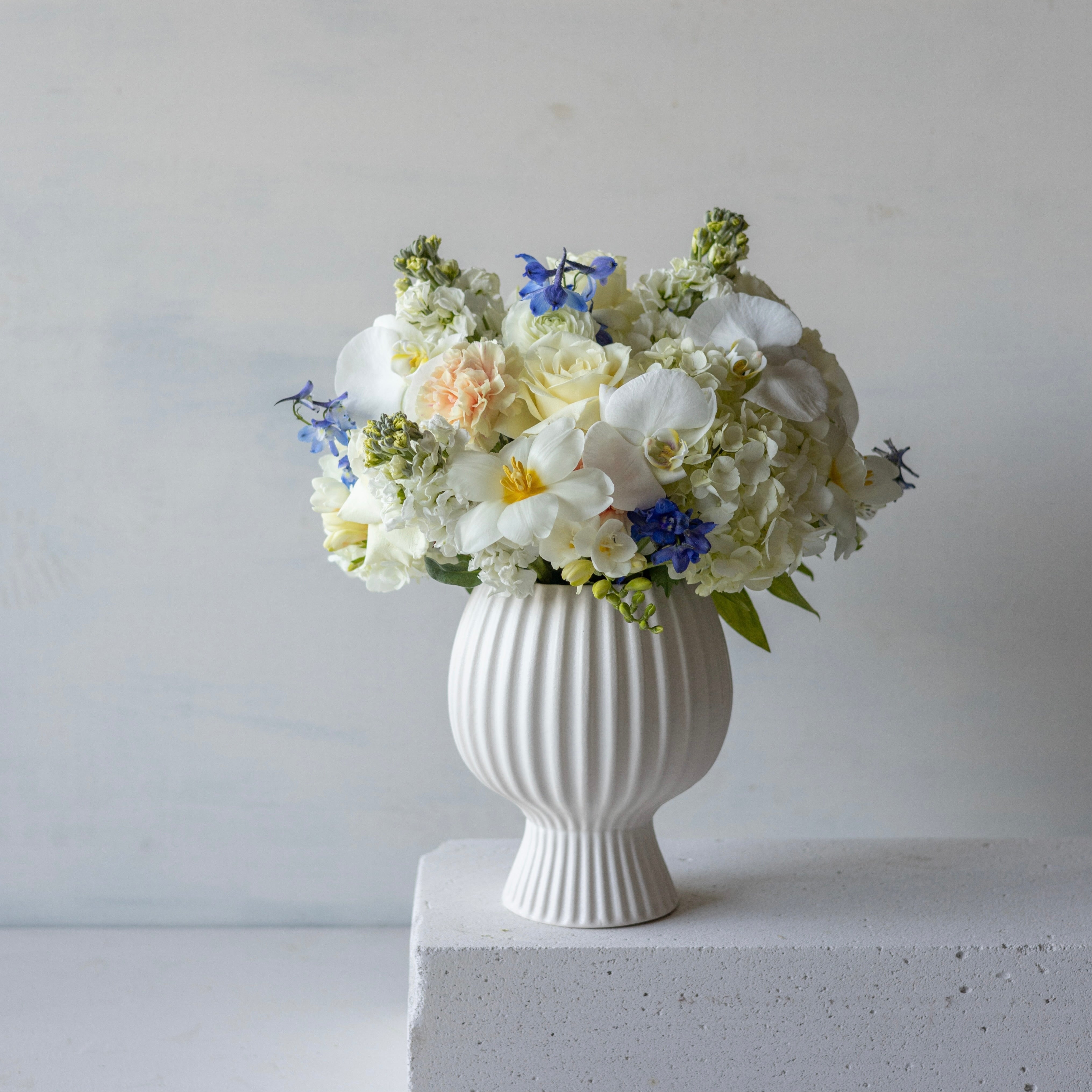 Signature Vase Arrangement No:8